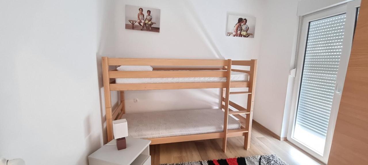 Apartments Prince & Tiffany Novalja Zewnętrze zdjęcie