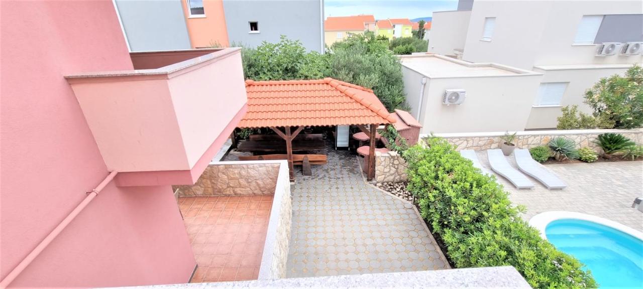 Apartments Prince & Tiffany Novalja Zewnętrze zdjęcie