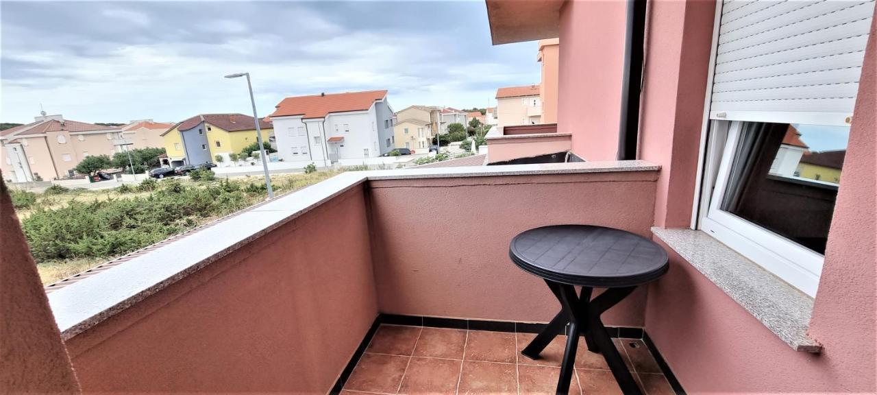 Apartments Prince & Tiffany Novalja Zewnętrze zdjęcie