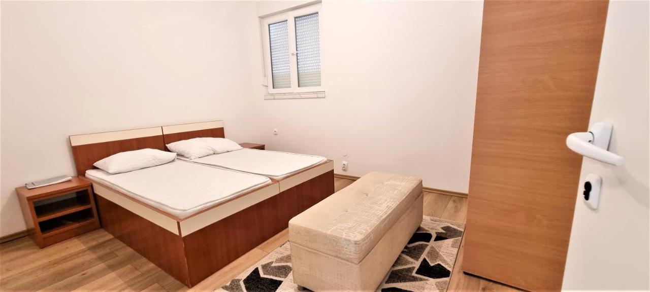 Apartments Prince & Tiffany Novalja Zewnętrze zdjęcie