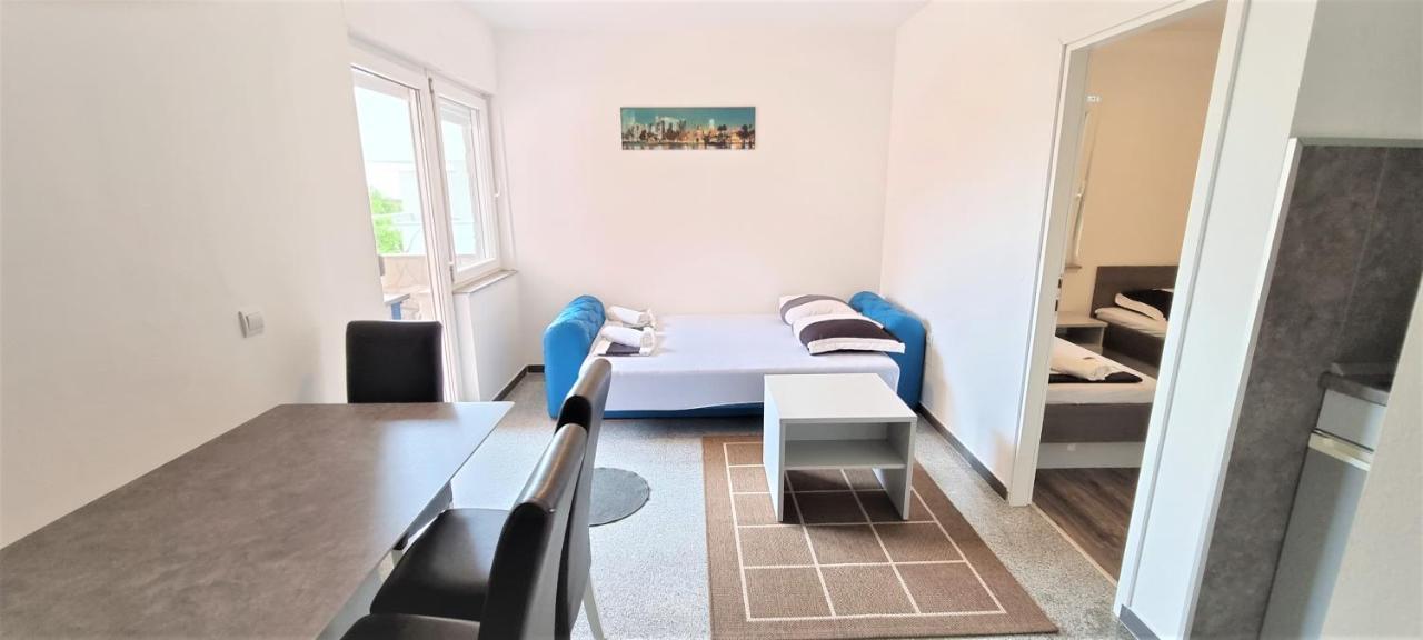 Apartments Prince & Tiffany Novalja Zewnętrze zdjęcie